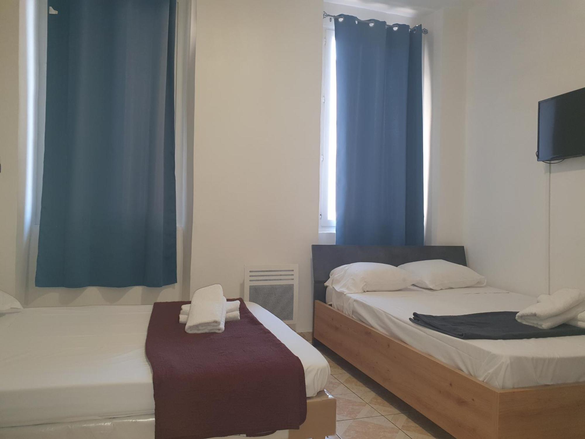 Hotel Du Centre Марсилия Стая снимка
